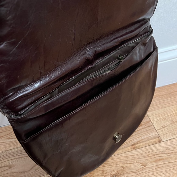 Vintage Brown Leather Bloomingdales Purse made in Italy - Picture 8 of 14